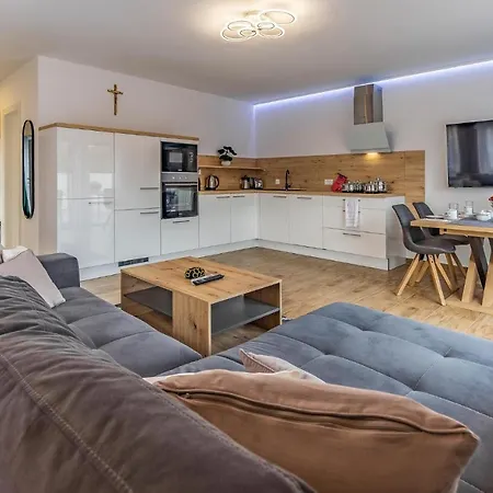 Cozy In With Kitchen Holiday home