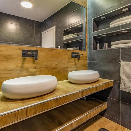 Cozy In With Kitchen Holiday home
